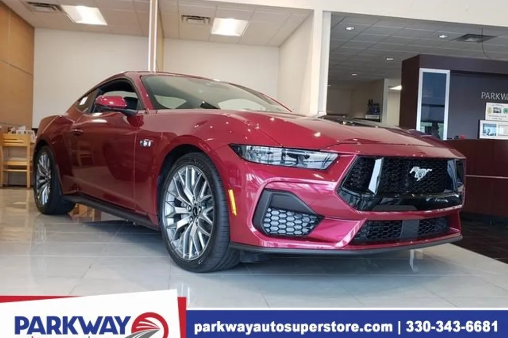 2025 Ford Mustang GT photo 1