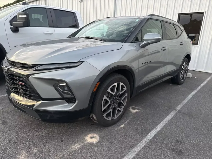 2023 Chevrolet Blazer RS photo 1