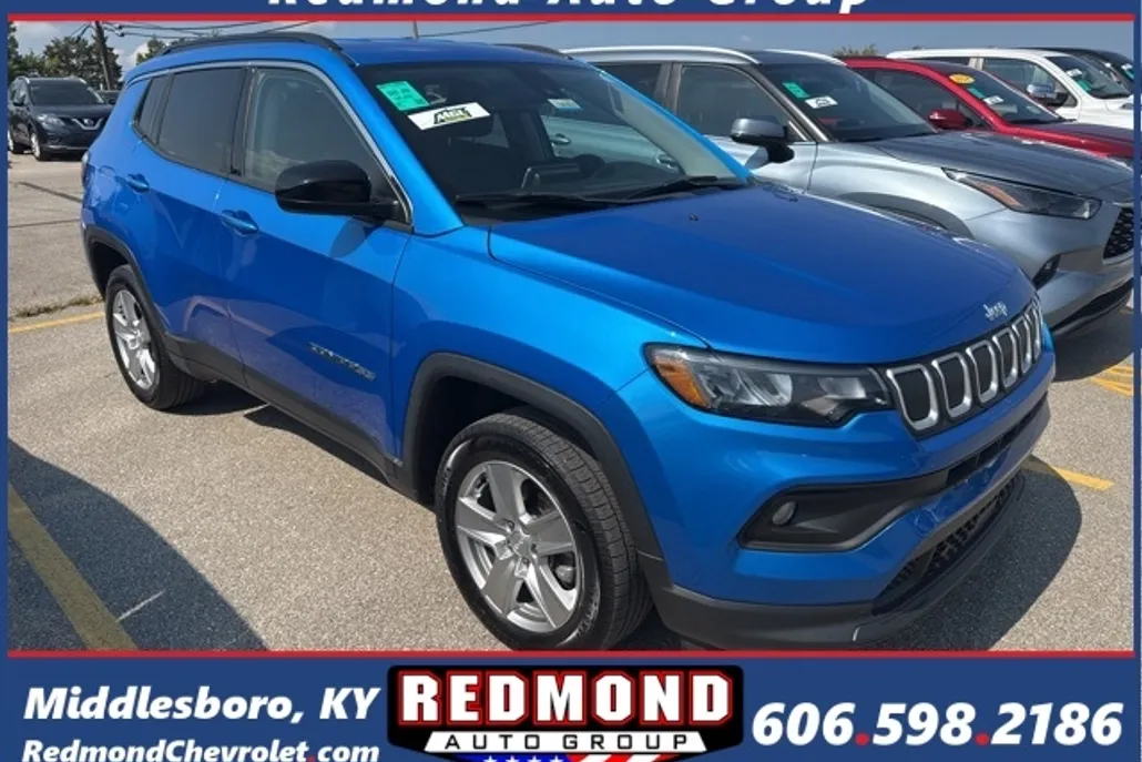 2022 Jeep Compass Latitude photo 1