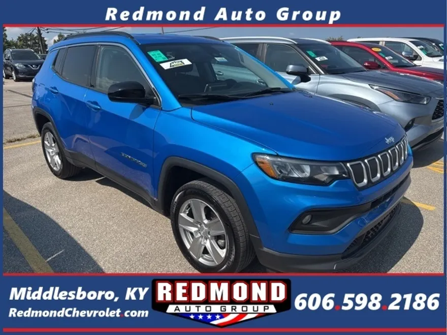 2022 Jeep Compass Latitude photo 1