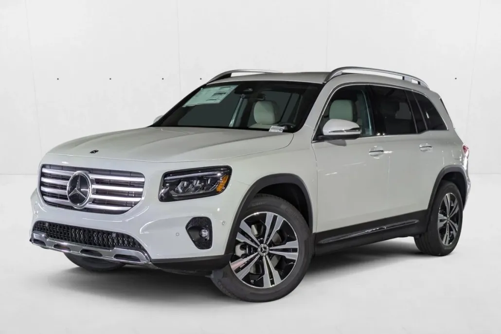 2025 Mercedes Benz GLB 250 4MATIC photo 1