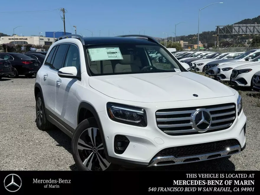 2025 Mercedes Benz GLB 250 4MATIC photo 1