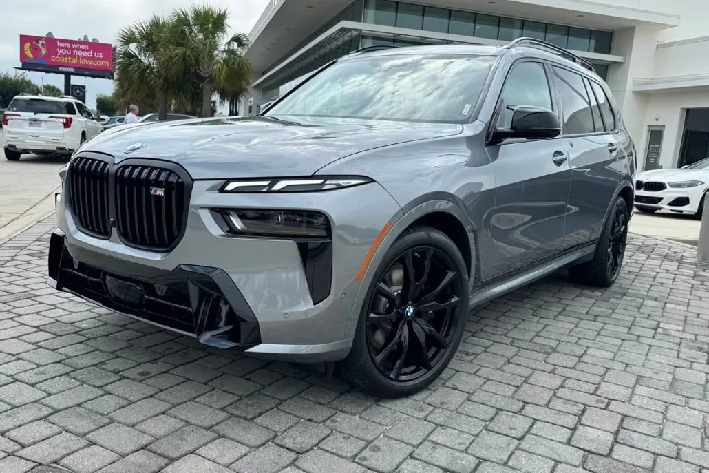 2026 Bmw X7 M60i photo 1
