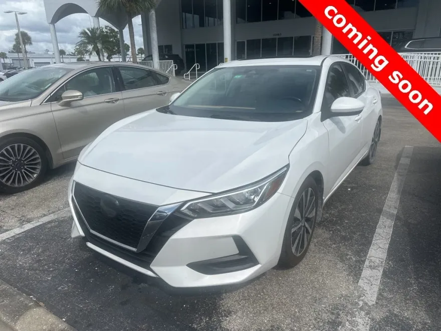 2022 Nissan Sentra SV photo 1
