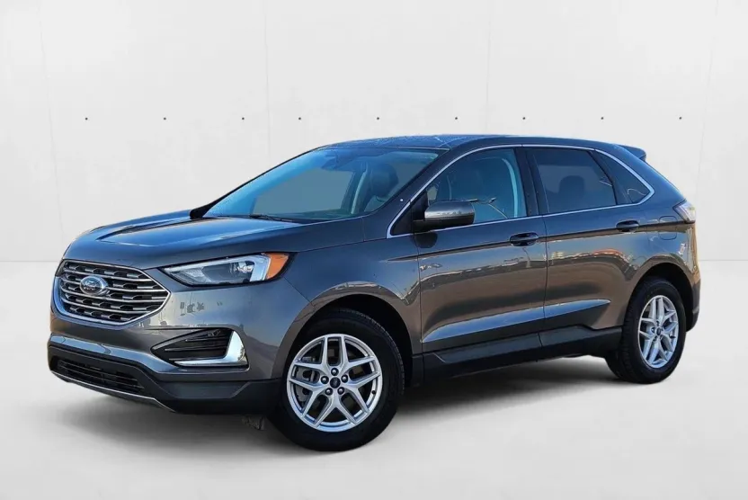 2022 Ford Edge SEL photo 1