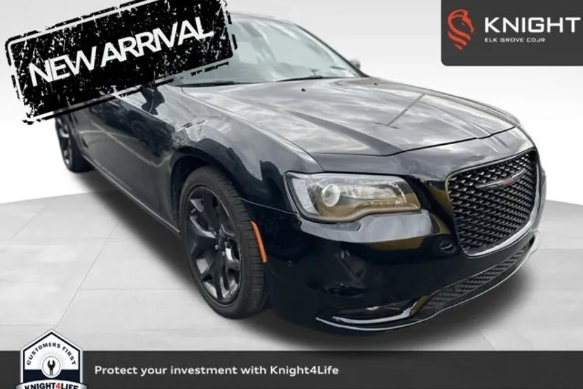 2022 Chrysler 300 S photo 1