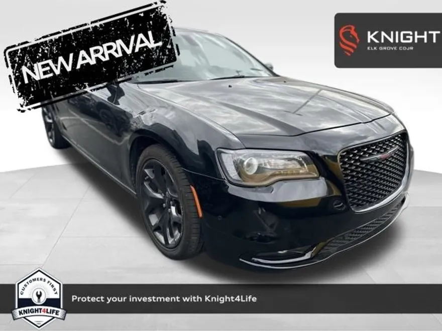 2022 Chrysler 300 S photo 1