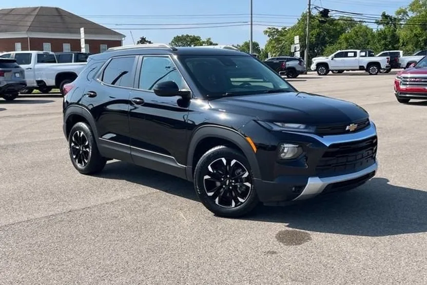 2023 Chevrolet Trailblazer LT photo 1