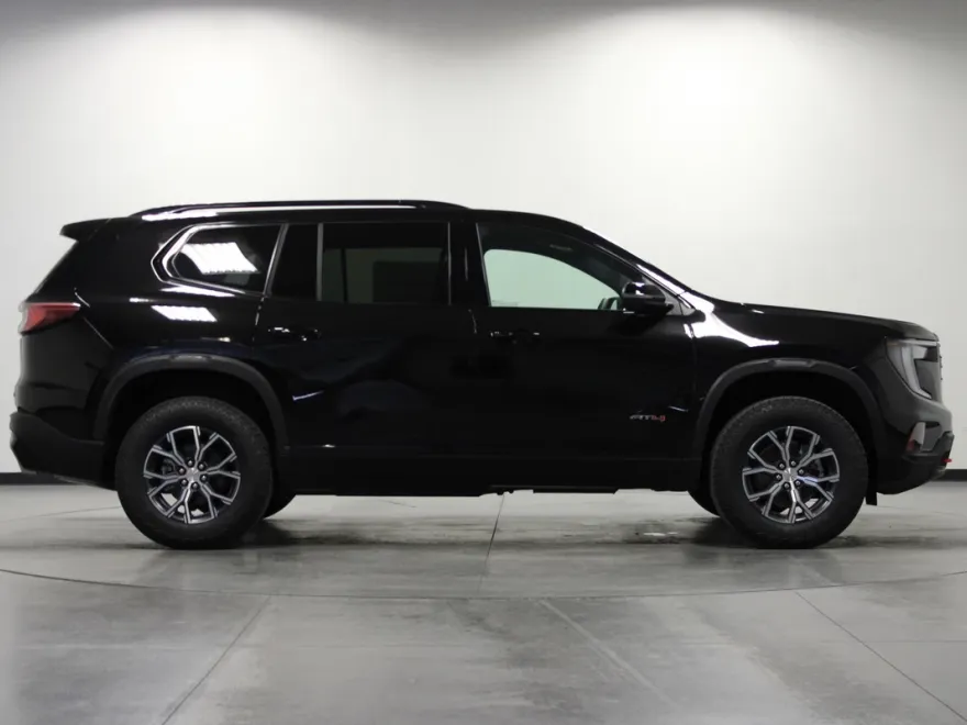 2025 Gmc Acadia AT4 photo 1