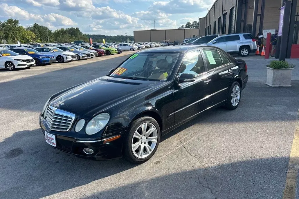 2009 Mercedes Benz E Sedan Sport 4MATIC photo 1