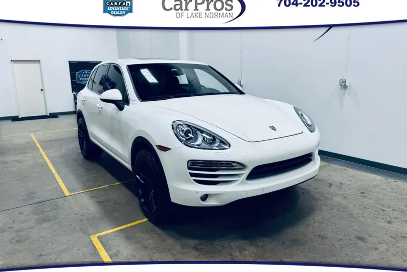 2011 Porsche Cayenne photo 1