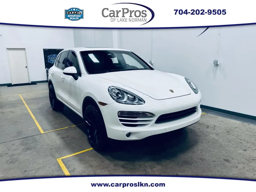 2011 Porsche Cayenne photo 1
