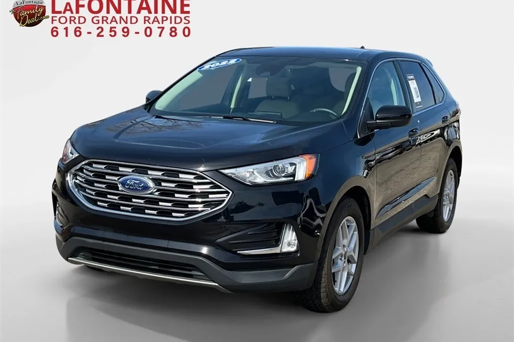 2022 Ford Edge SEL photo 1