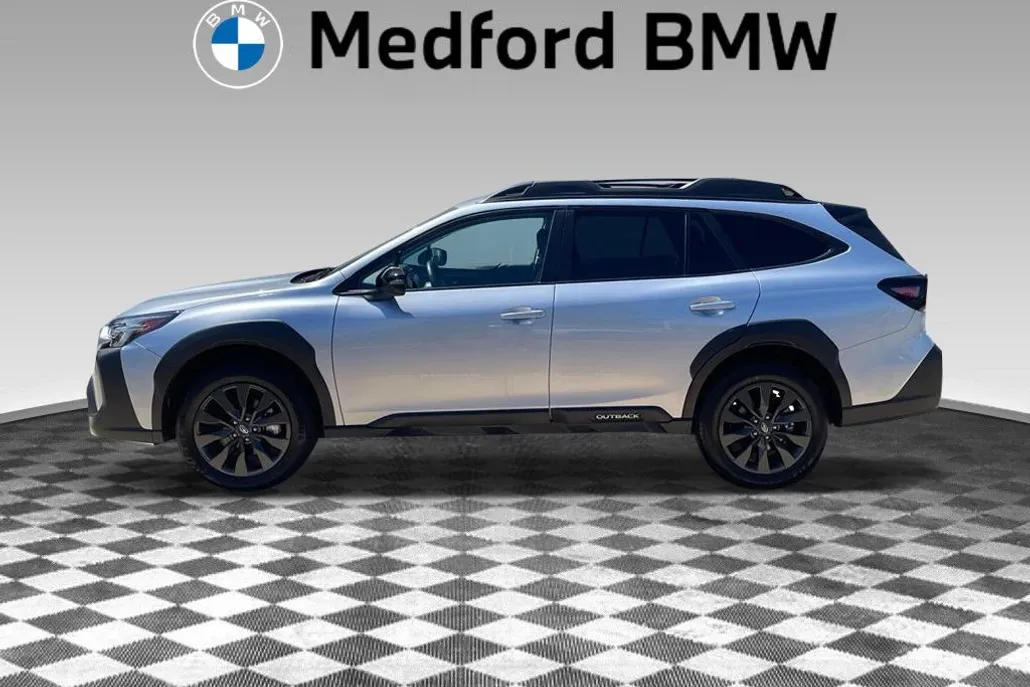 2024 Subaru Outback Onyx Edition photo 1