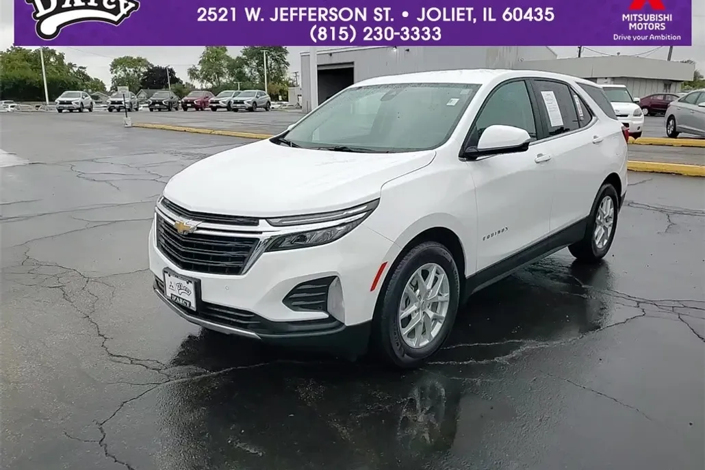 2022 Chevrolet Equinox LT photo 1