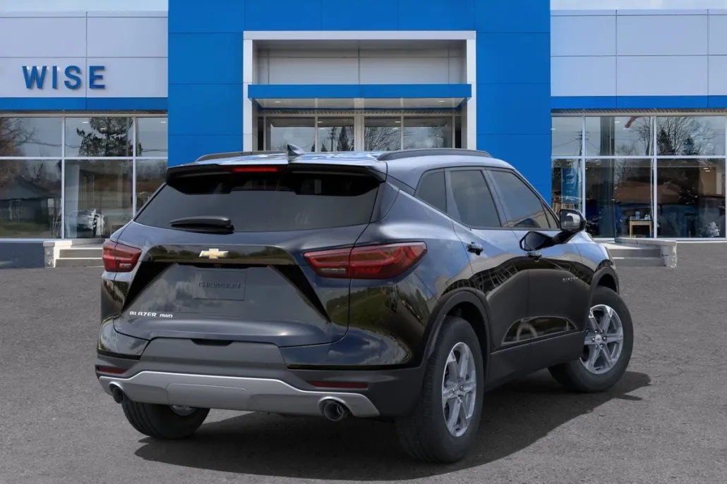 2025 Chevrolet Blazer 2LT photo 1