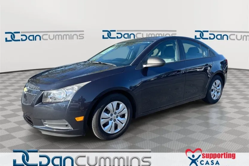 2014 Chevrolet Cruze LS photo 1