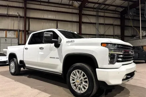 2022 Chevrolet Silverado 2500HD High Country photo 2