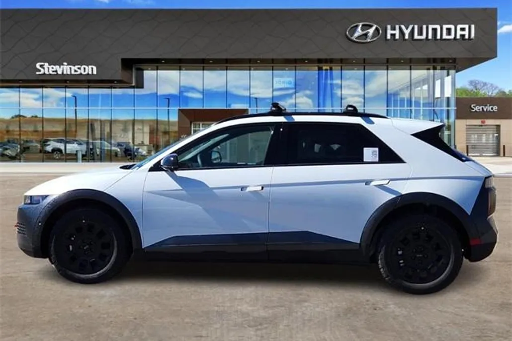 2025 Hyundai Ioniq 5 photo 1