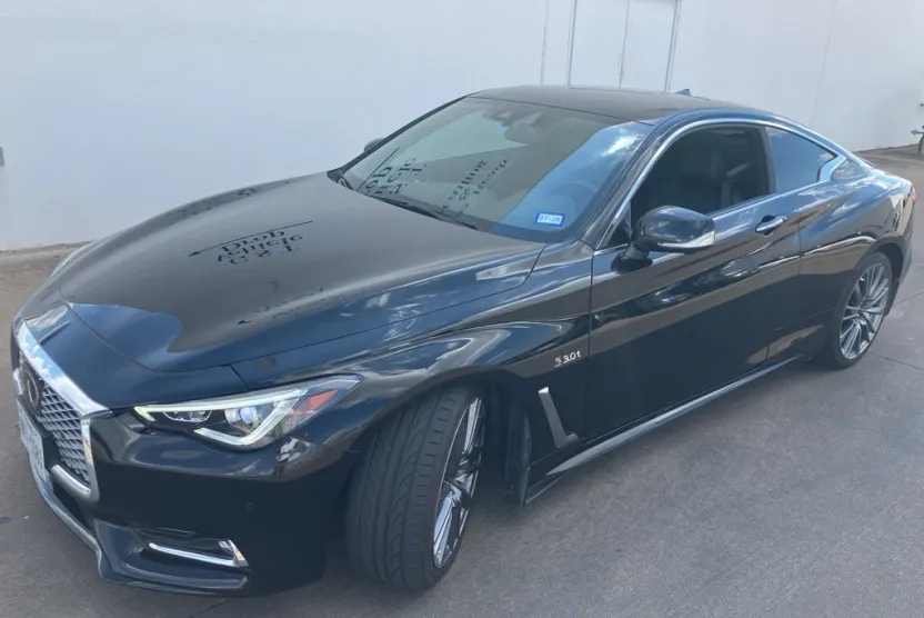 2017 Infiniti Q60 Red Sport 400 photo 1