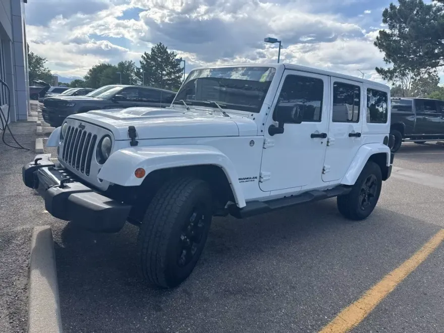2015 Jeep Wrangler Unlimited Sahara Altitude photo 1