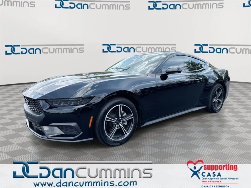 2025 Ford Mustang EcoBoost photo 1
