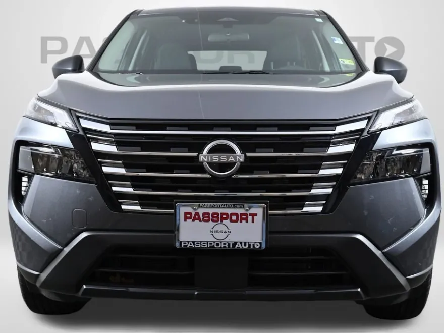 2025 Nissan Rogue S photo 1