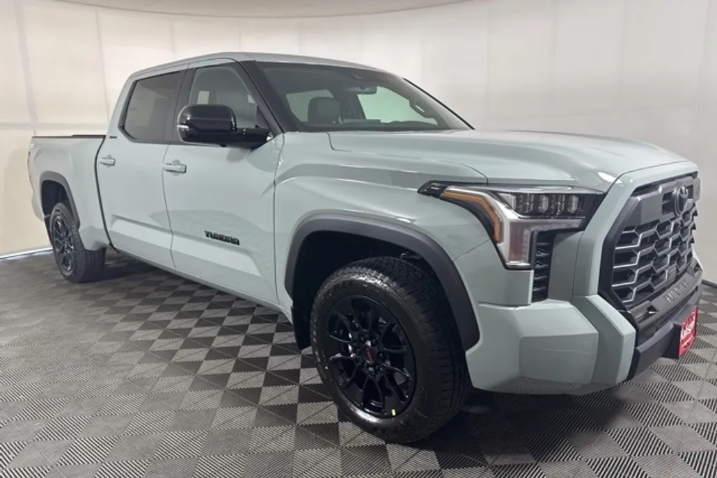 2026 Toyota Tundra Limited CrewMax photo 1