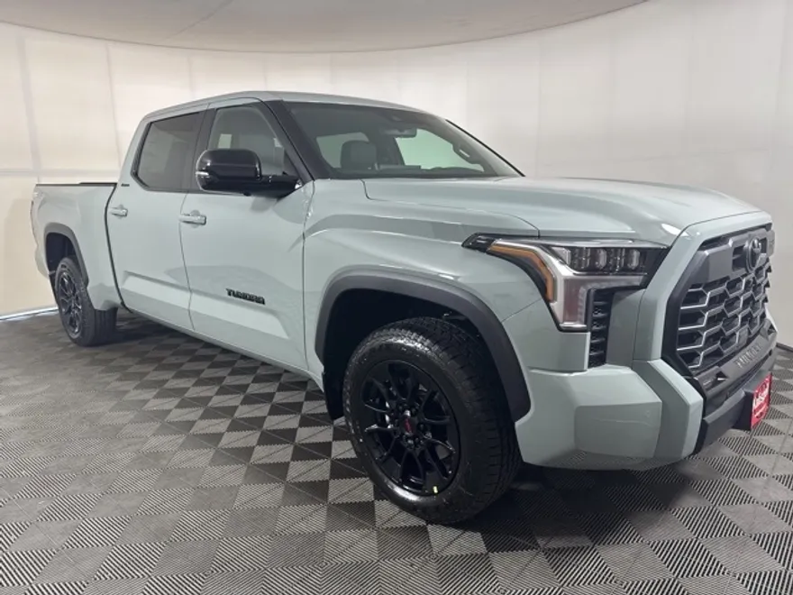 2026 Toyota Tundra Limited CrewMax photo 1