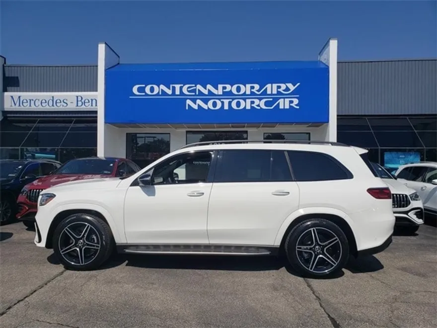 2025 Mercedes Benz GLS 450 4MATIC photo 1
