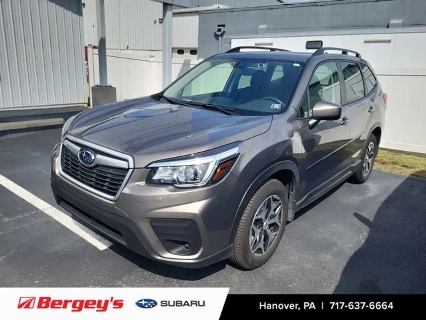 2020 Subaru Forester Premium photo 1