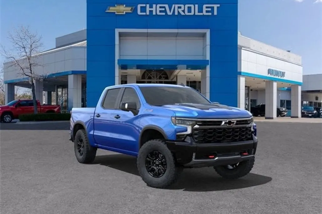 2025 Chevrolet Silverado 1500 ZR2 photo 1