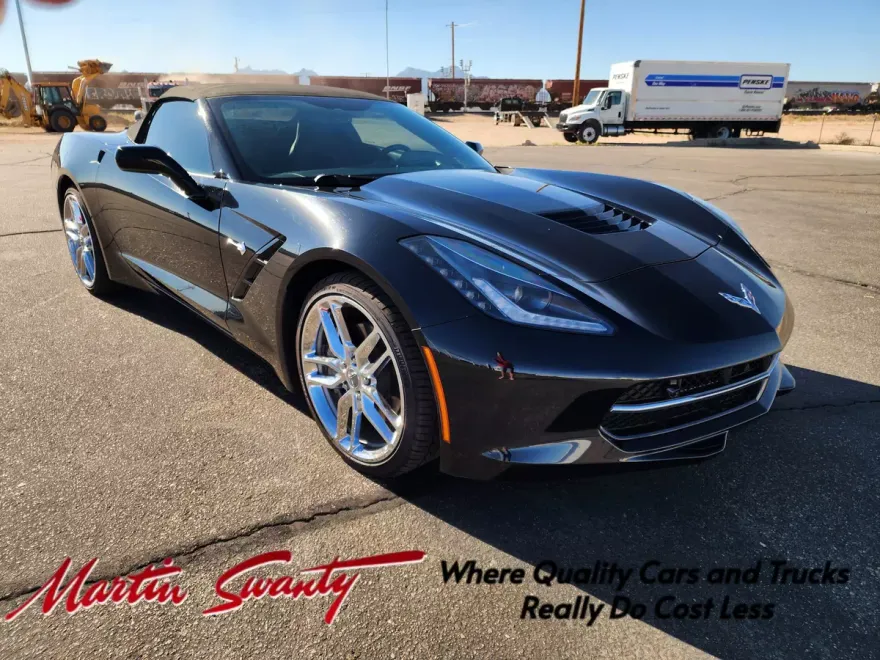 2018 Chevrolet Corvette Stingray 3LT Convertible photo 1