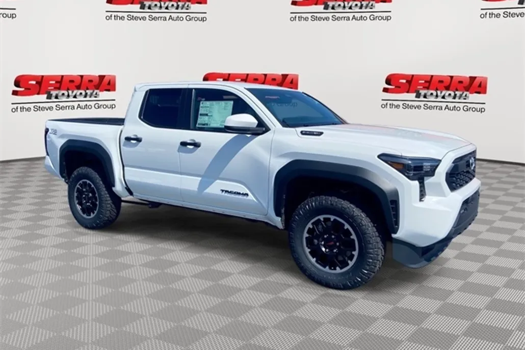 2025 Toyota Tacoma TRD Off-Road photo 1