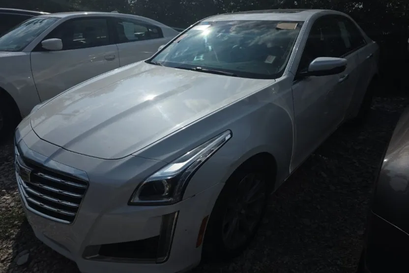 2017 Cadillac CTS Luxury photo 1