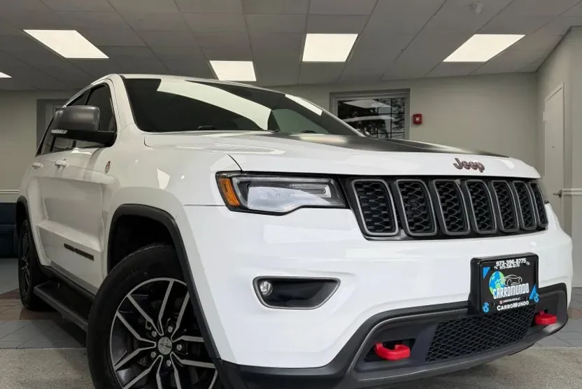 2017 Jeep Grand Cherokee Trailhawk photo 1