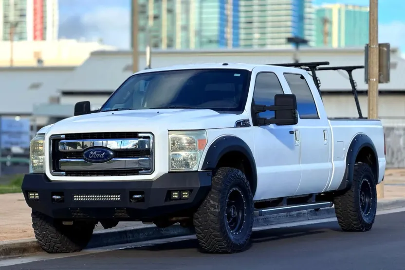 2013 Ford F-250 Lariat photo 1
