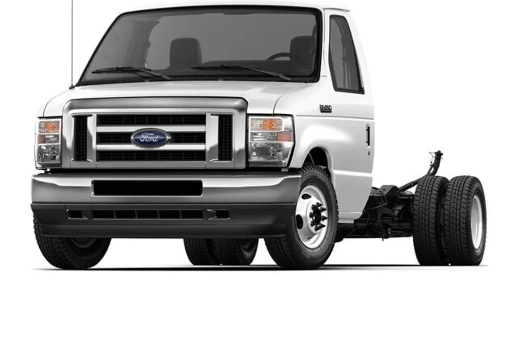 2026 Ford E-450 photo 1