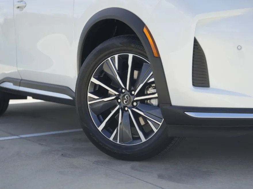 2026 Infiniti QX60 Luxe photo 1