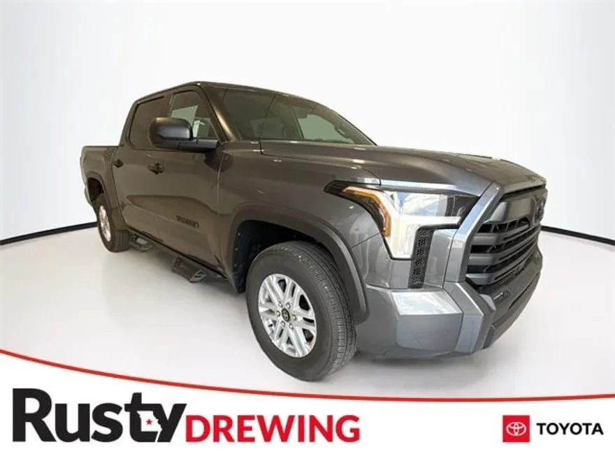 2025 Toyota Tundra SR5 CrewMax photo 1