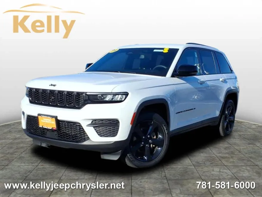 2023 Jeep Grand Cherokee Laredo Altitude photo 1