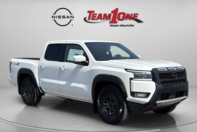 2025 Nissan Frontier Crew Cab PRO-X photo 1