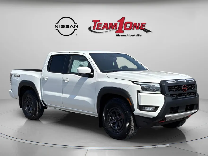 2025 Nissan Frontier Crew Cab PRO-X photo 1