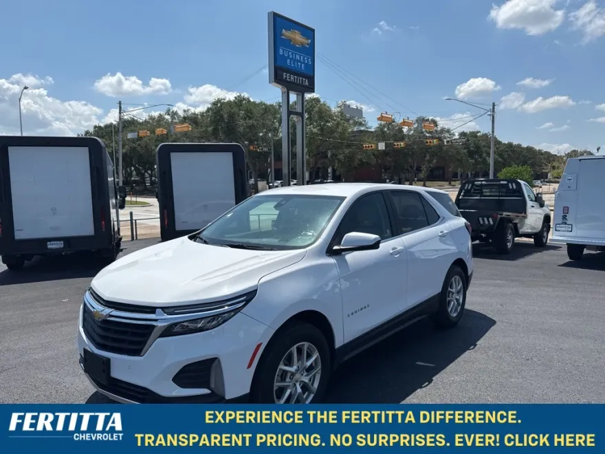 2024 Chevrolet Equinox LT photo 1