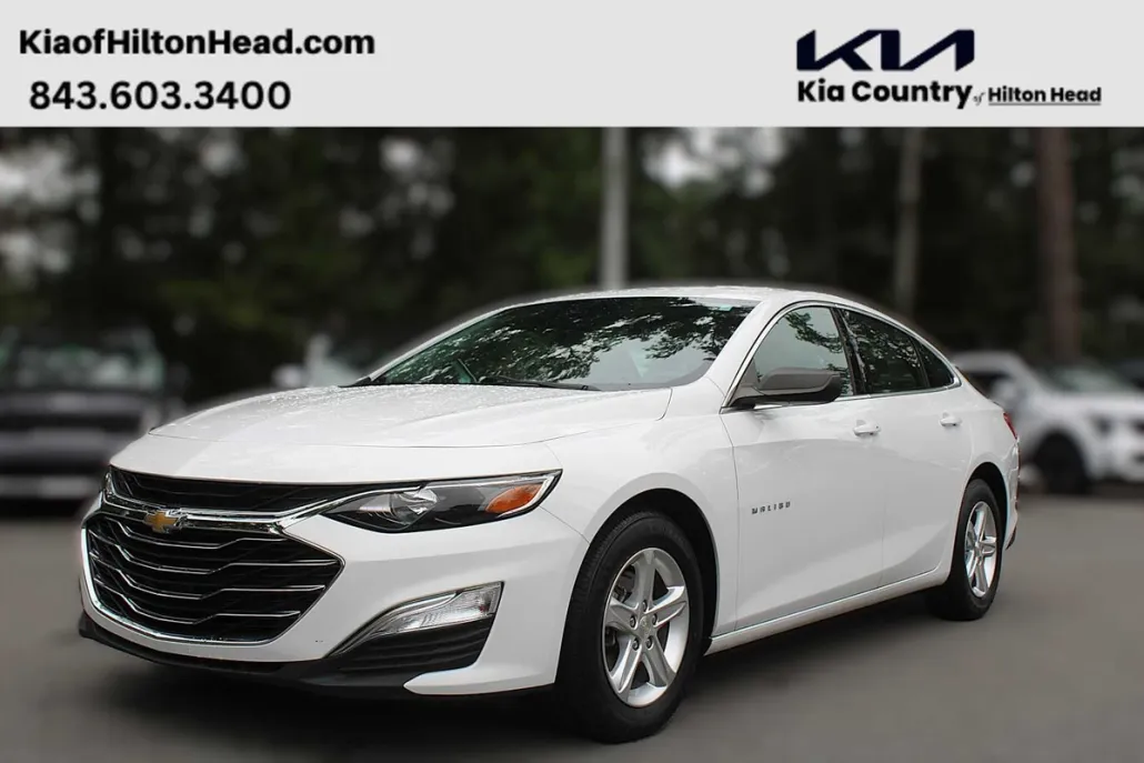 2023 Chevrolet Malibu LS photo 1