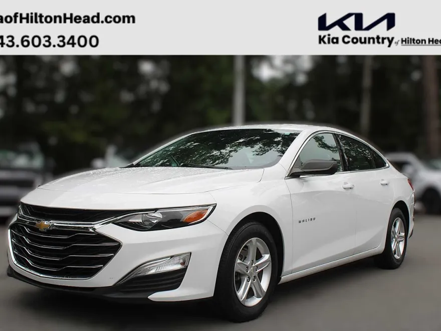 2023 Chevrolet Malibu LS photo 1