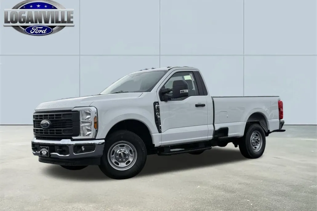 2025 Ford F-250 XL photo 1