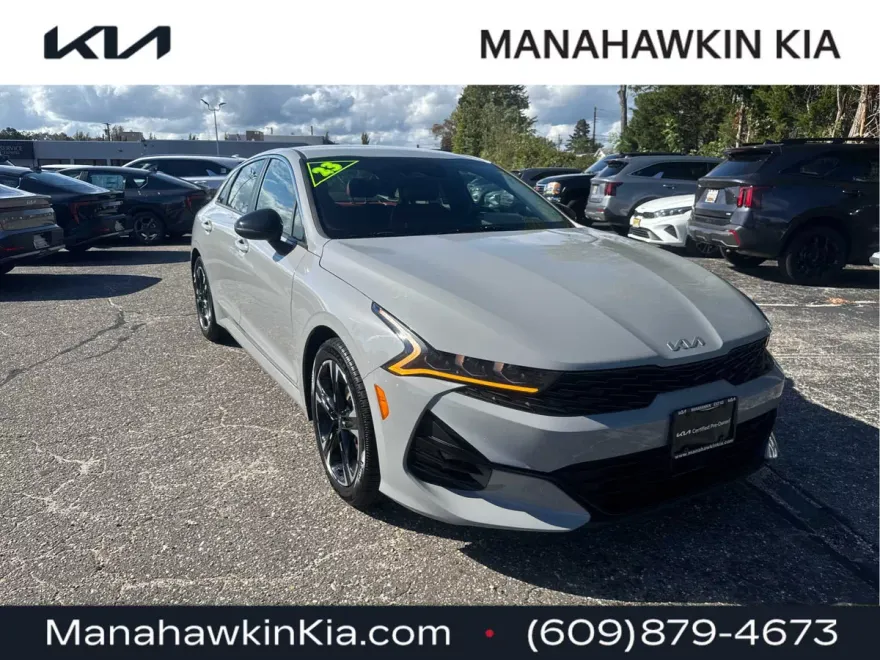 2023 Kia K5 GT-Line photo 1