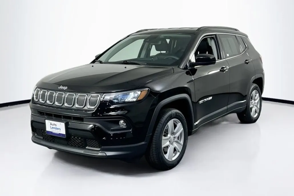 2022 Jeep Compass Latitude photo 1