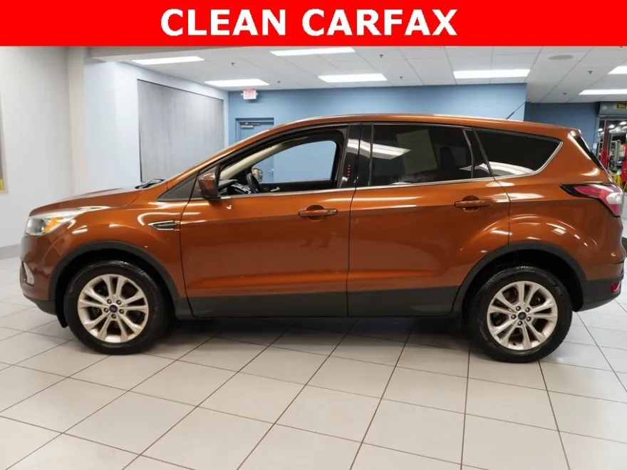 2017 Ford Escape SE photo 1